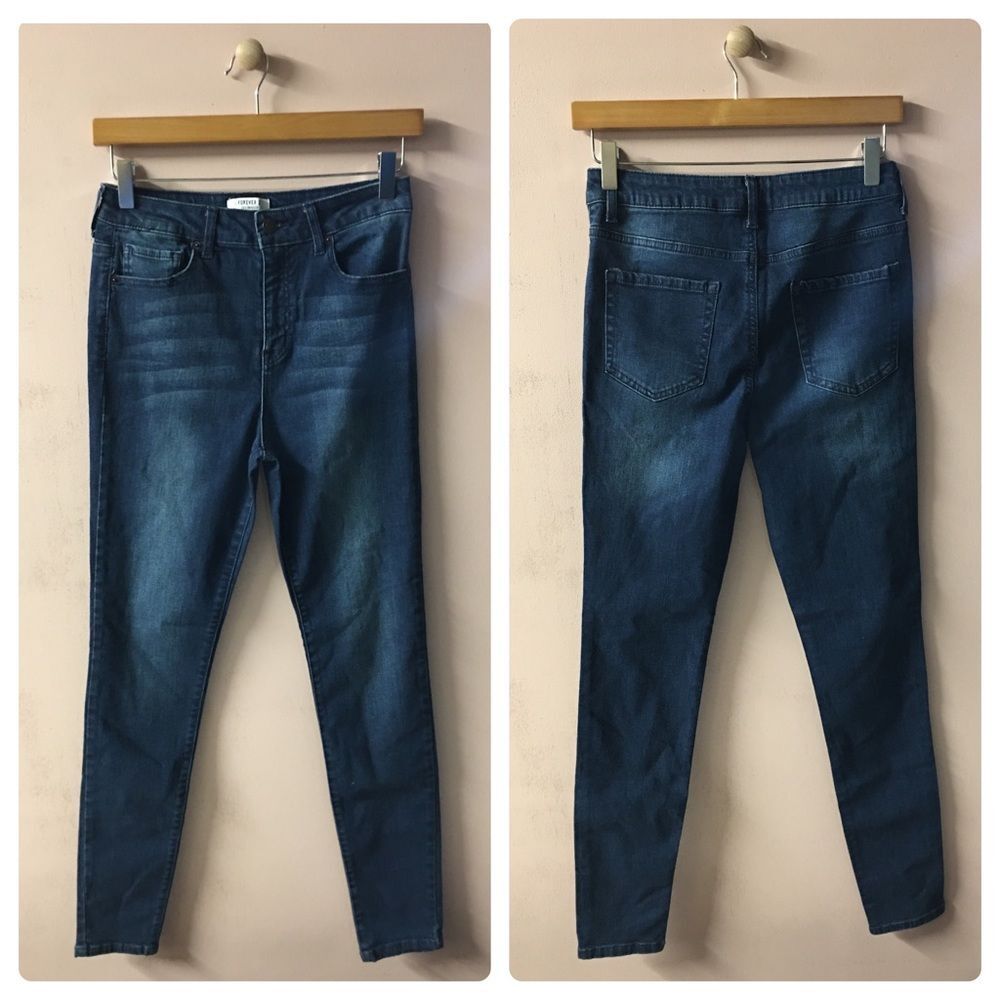 Forever 21 Dark Wash High Waist Skinny Jeans Size 27 EUC